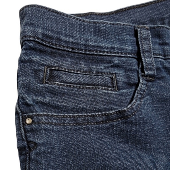 lee classic fit at the waist jeans